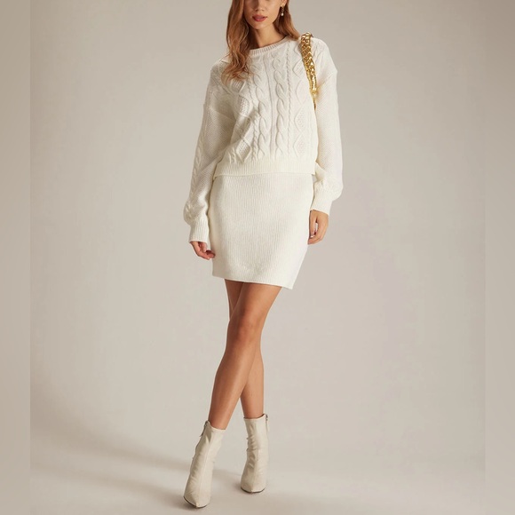 Rihoas The Beige Round Neck Ribbed Cable Sweater - Picture 3 of 5